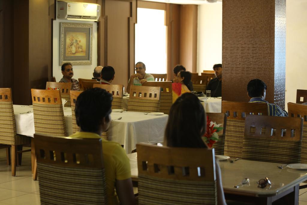 Vrindāvan Resortharekrishnaorchid מראה חיצוני תמונה